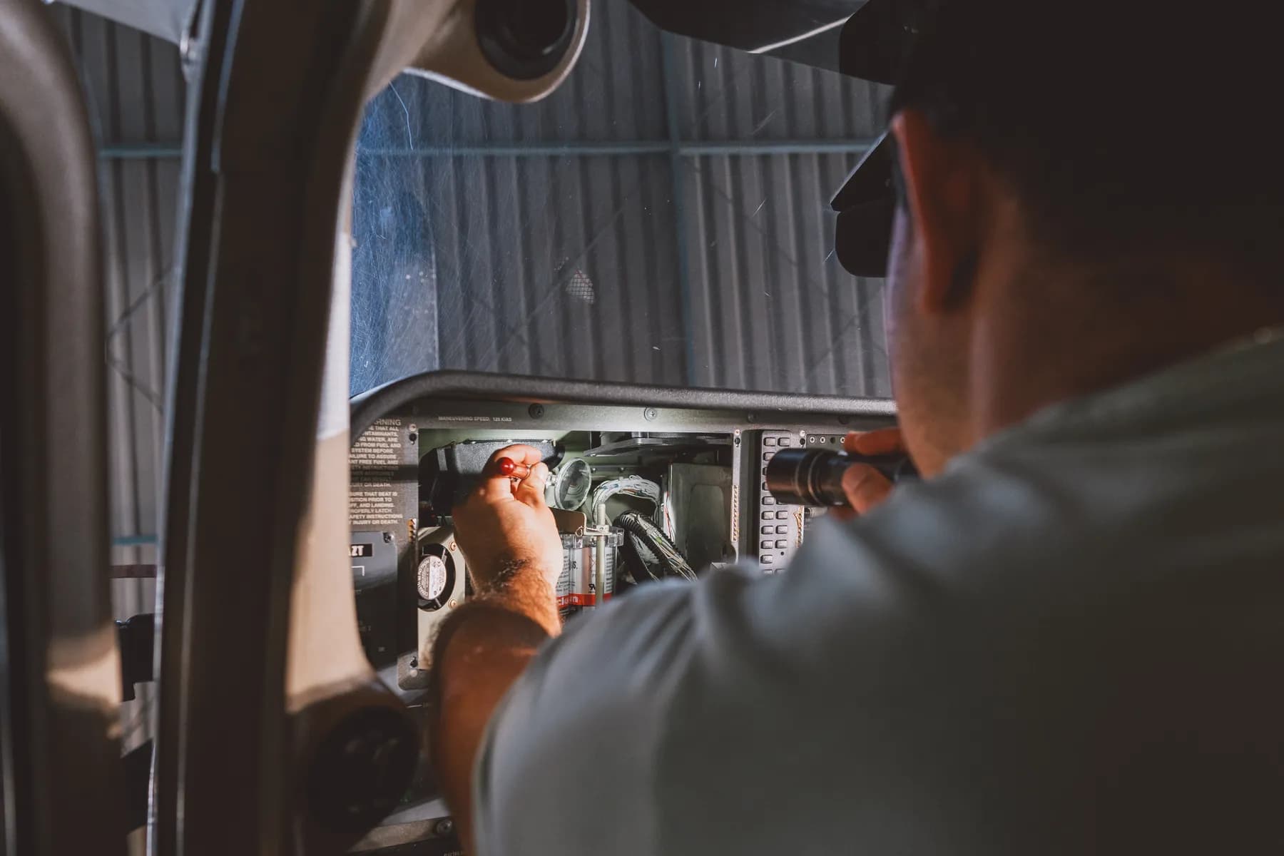Avionics Lab at Aerocorp — photograph 14