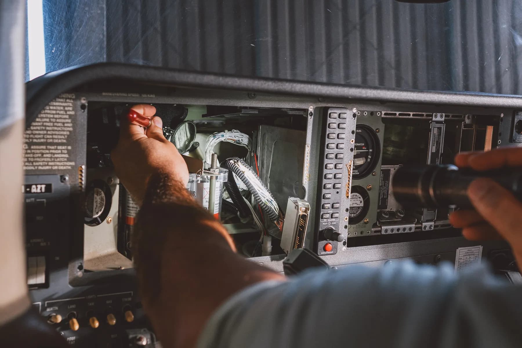 Avionics Lab at Aerocorp — photograph 16