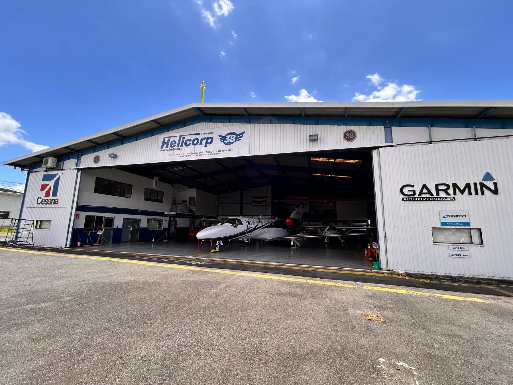Business Aviation at Aerocorp — photograph 31